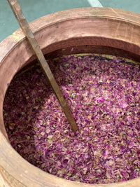 Khadi Elixier aus Rosen – WebP Bild