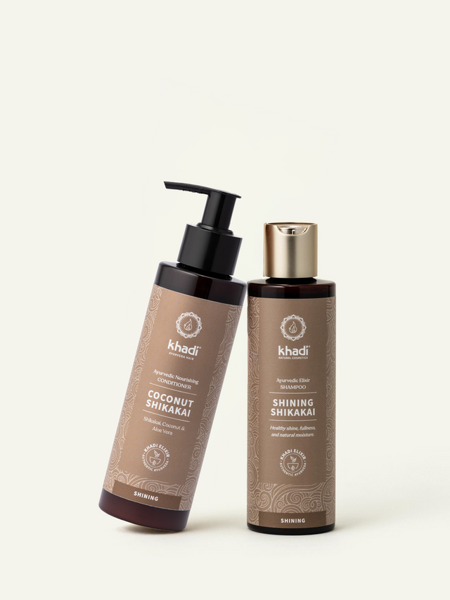 Imagen de champú y aconicionador de la línea Shikakai de khadi.