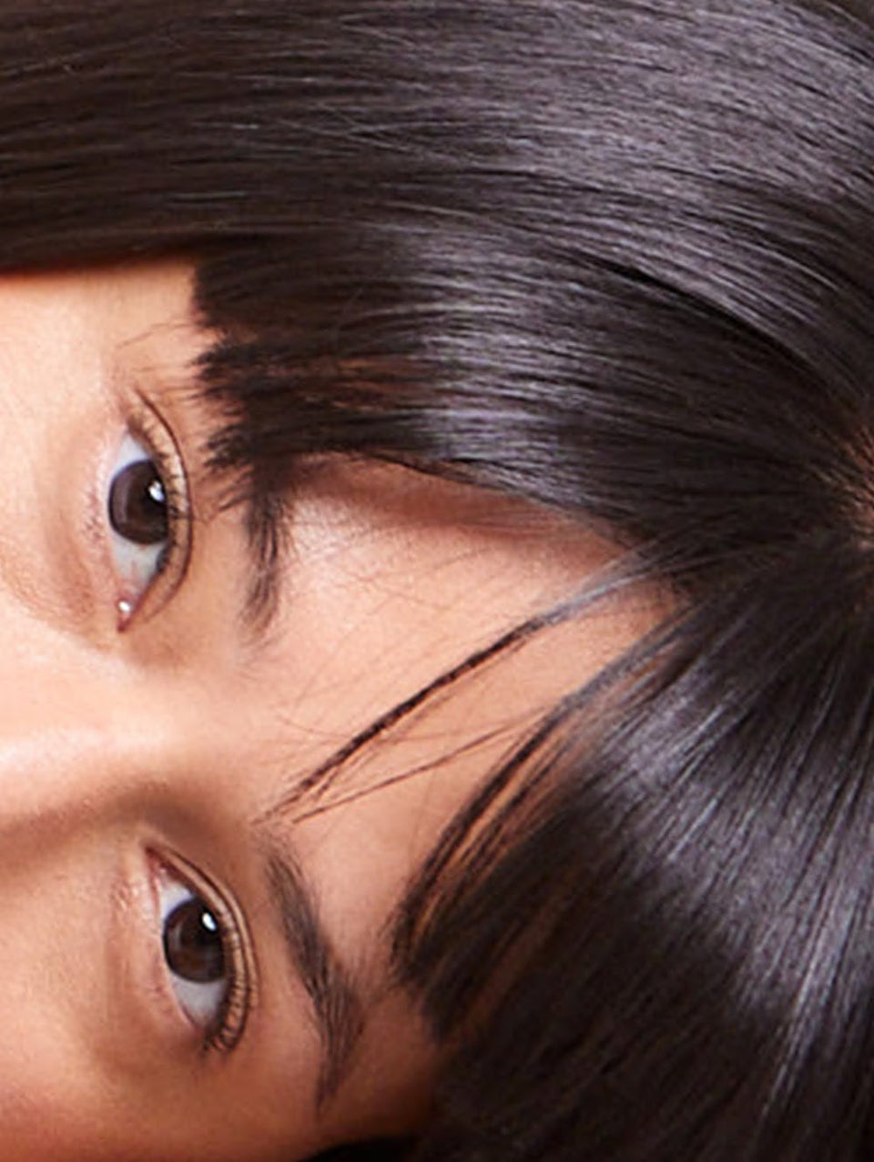 Imagen del tinte vegetal para el cabello khadi índigo puro, vista frontal del envase.