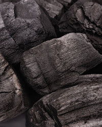 Carbón activado, ingrediente del mascarilla Deep Charcoal Cleanse