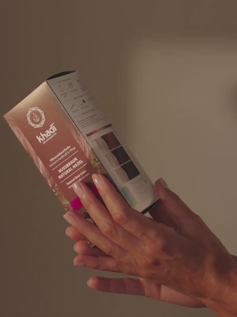 Vídeo sobre el tinte vegetal para el cabello khadi Castaño Avellana