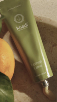 Video ilustrativo de crema de manos Lemon Lime Ayurveda Everyday.